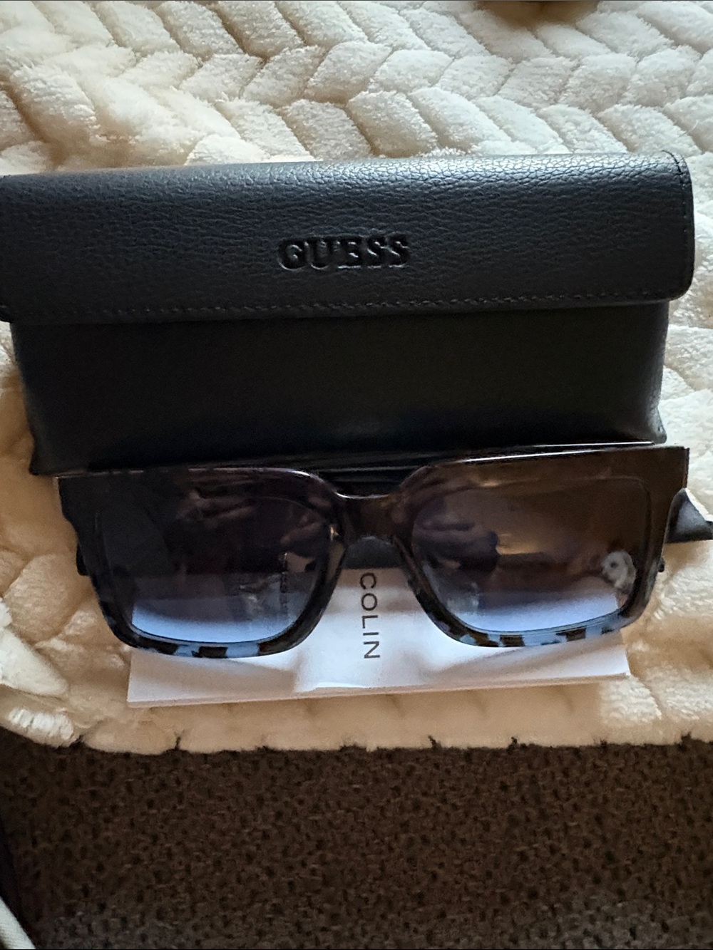 GUESS Tortoiseshell Frame Sunglasses with Gradient Smoke Lenses